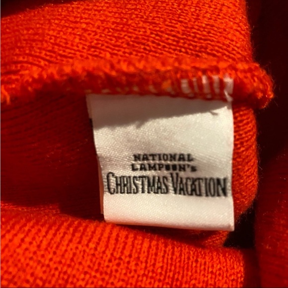 Griswold Family National Lampoon’s Christmas Vacation Chevy Chase Pom Beanie Hat - Picture 5 of 8